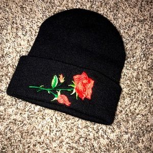 Beanie with flower sowed design